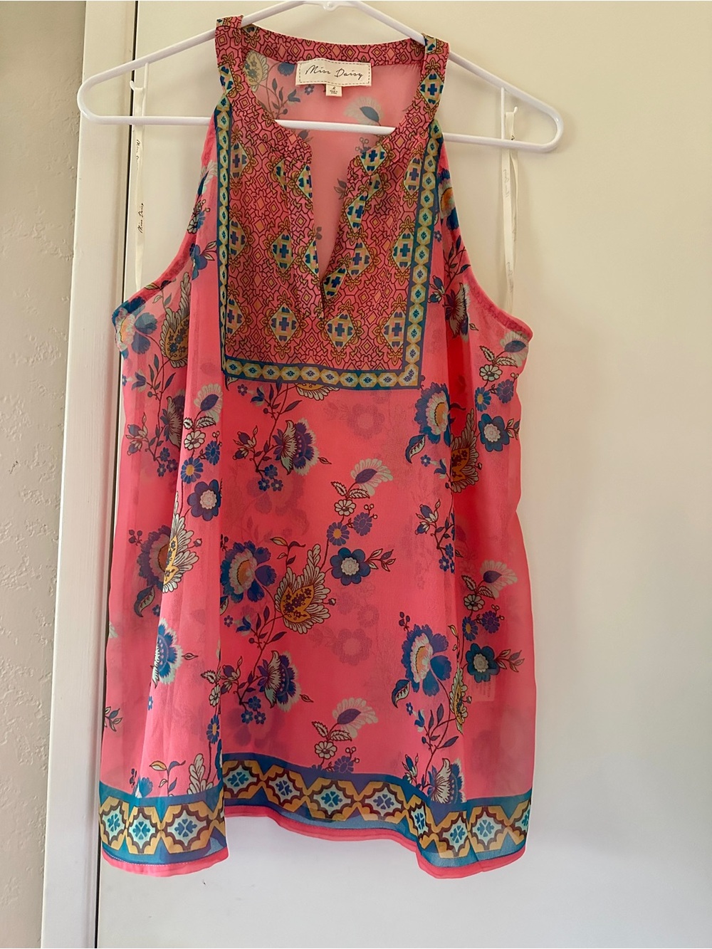 Miss Daisy Sleeveless Top Size Medium, Sheer Coral with Blue Accents